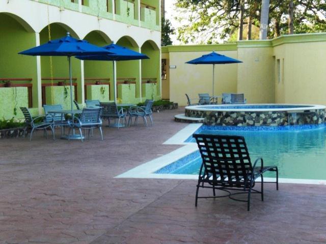 Hotel Novus Caoba Esperanza Exterior foto